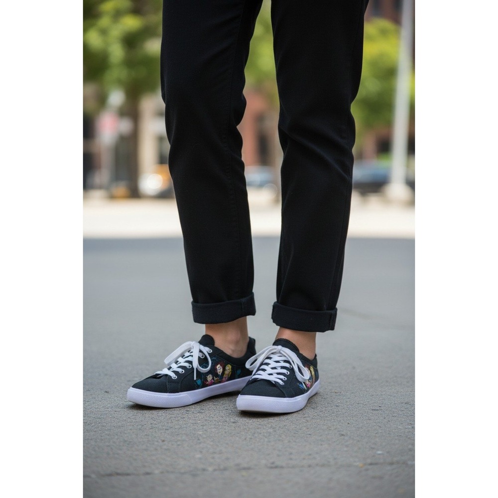 Disney Hocus Pocus Sneakers Black Canvas Women's Size 9